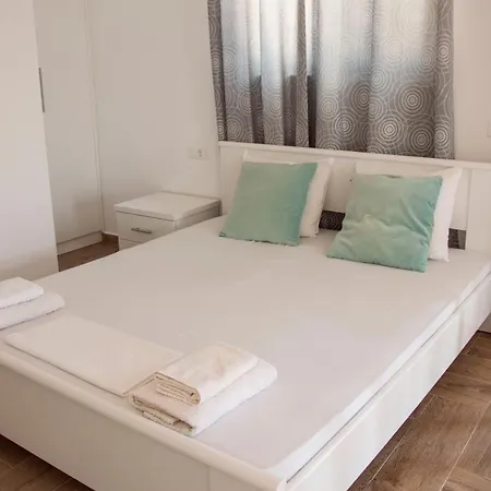 Hotel Heaven 3*